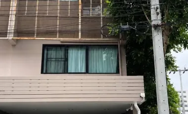 Reihenhaus zum Kauf und zur Miete mit 3 Zimmer in Pak Kret, Nonthaburi