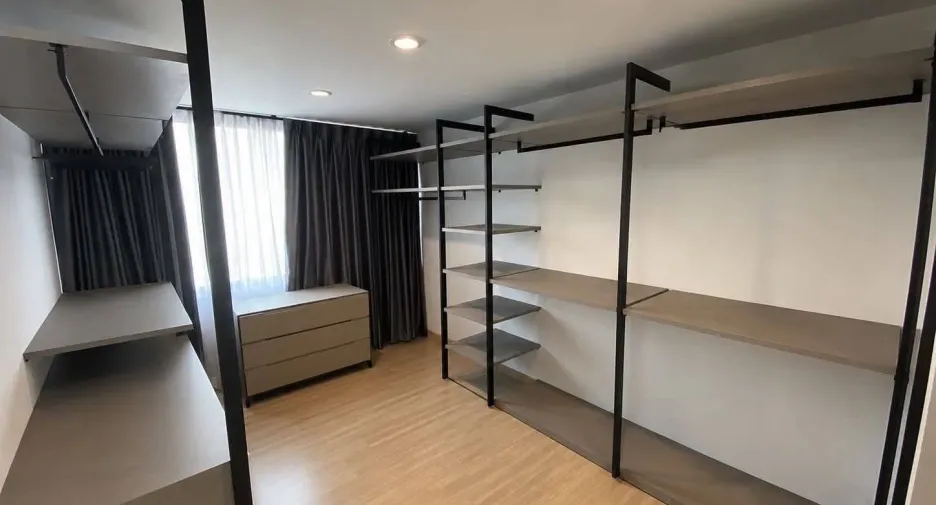 Reihenhaus zum Kauf und zur Miete mit 3 Zimmer in Pak Kret, Nonthaburi