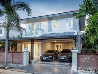 Casa en alquiler de 4 habitaciones en Sai Mai, Bangkok