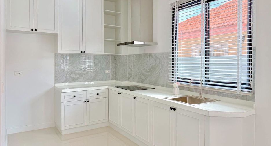 Casa en venta de 3 habitaciones en Bang Lamung, Chonburi