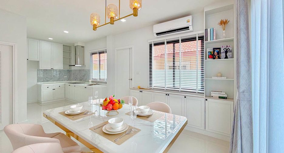 Casa en venta de 3 habitaciones en Bang Lamung, Chonburi