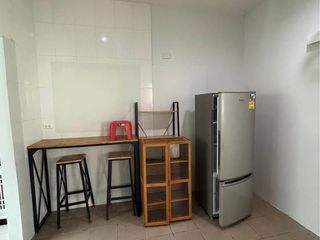 Casa en alquiler de 3 habitaciones en Lat Krabang, Bangkok