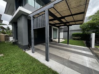 For rent 4 bedrooms house in Bang Kapi, Bangkok