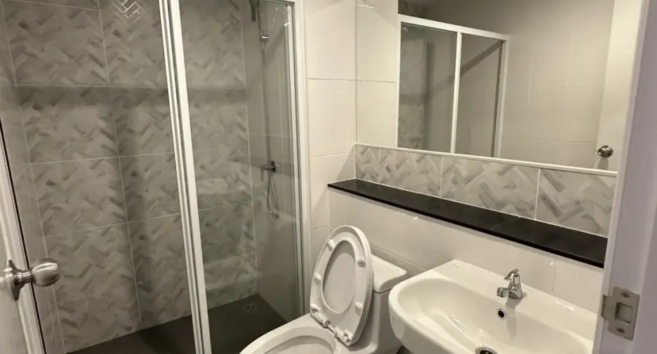 For sale studio condo in Bang Na, Bangkok