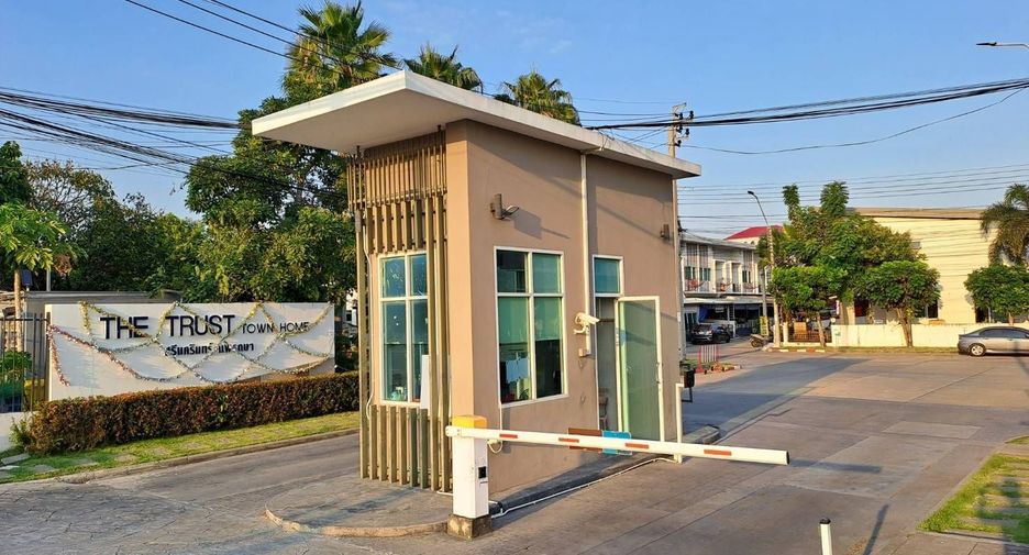 出售 3 卧室 联排别墅 在 Mueang Samut Prakan, Samut Prakan