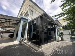 Casa en venta de 4 habitaciones en Pak Kret, Nonthaburi