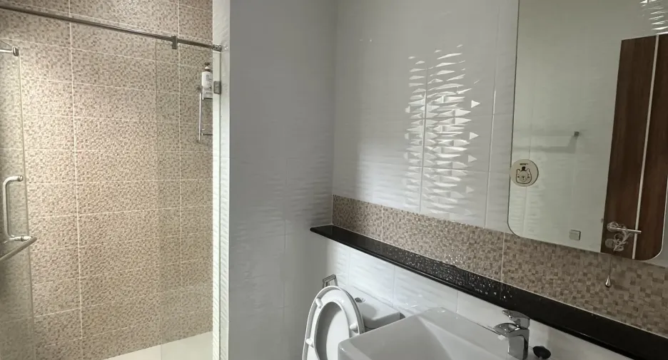 Casa en venta de 4 habitaciones en Pak Kret, Nonthaburi