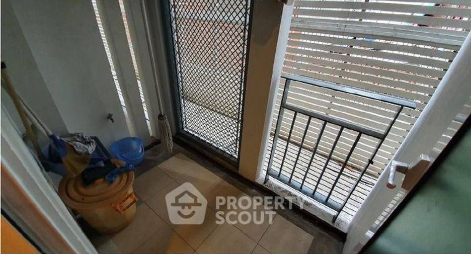 For rent and for sale 1 bed condo in Bang Rak, Bangkok