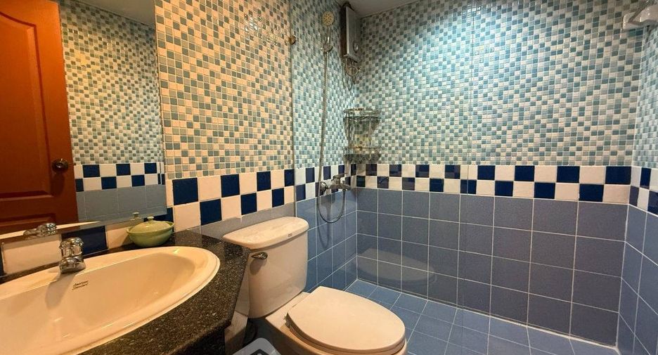 Wohnung zum Kauf mit 2 Zimmer in Yan Nawa, Bangkok