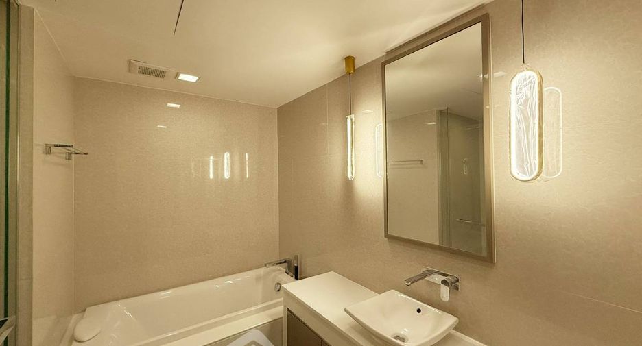 Wohnung zum Kauf mit 3 Zimmer in Khlong Toei, Bangkok