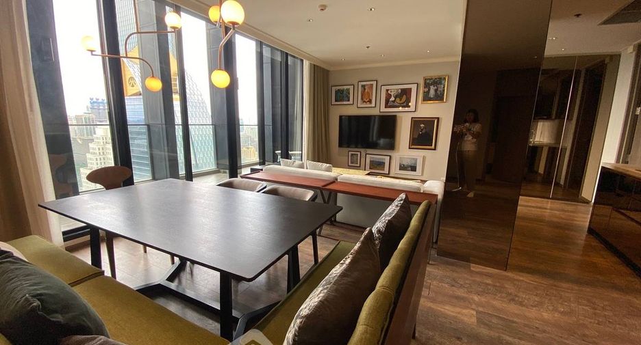 For rent 3 bedrooms condo in Pathum Wan, Bangkok