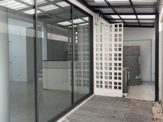 Casa en alquiler de 3 habitaciones en Don Mueang, Bangkok