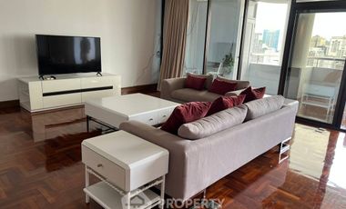 Condo en alquiler de 3 habitaciones en Watthana, Bangkok