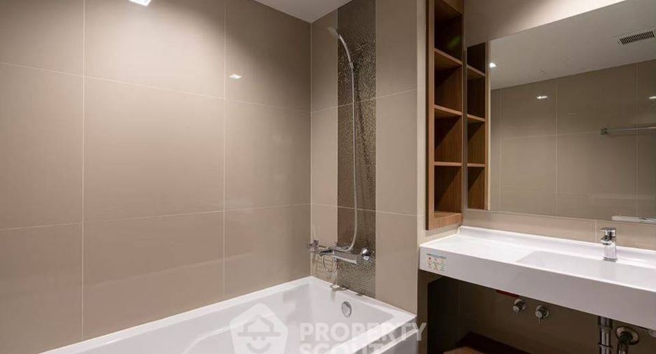 For sale 1 bed condo in Phra Khanong, Bangkok