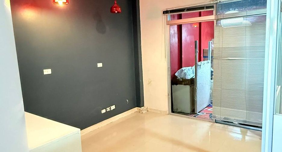 Reihenhaus zum Kauf mit 3 Zimmer in Suan Luang, Bangkok
