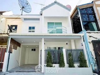 Reihenhaus zum Kauf mit 2 Zimmer in Bang Lamung, Chonburi
