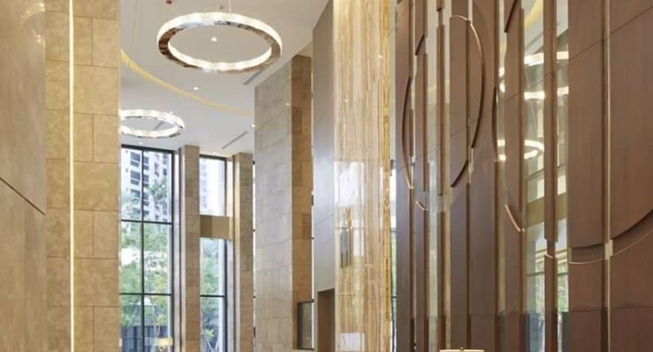 For sale 1 bed condo in Khlong Toei, Bangkok