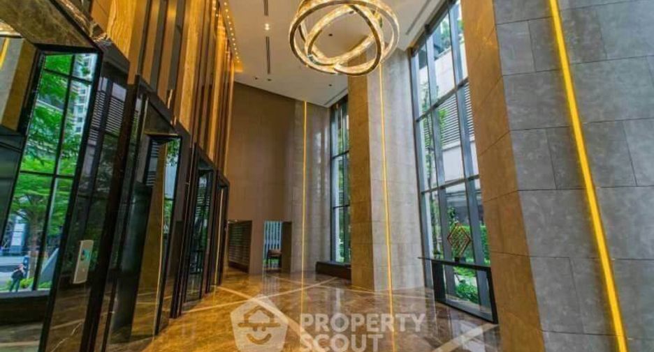 For sale 1 bed condo in Khlong Toei, Bangkok