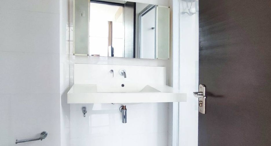Condo en venta de 2 habitaciones en Huai Khwang, Bangkok