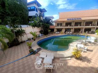 Reihenhaus zum Kauf mit 2 Zimmer in Bang Lamung, Chonburi