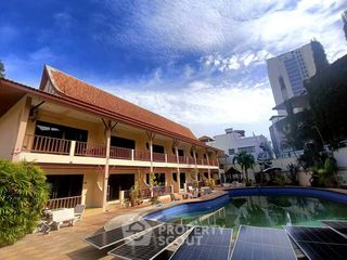 Reihenhaus zum Kauf mit 2 Zimmer in Bang Lamung, Chonburi