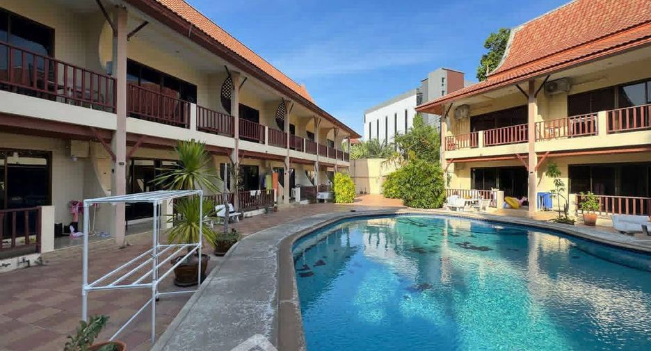 Reihenhaus zum Kauf mit 2 Zimmer in Bang Lamung, Chonburi