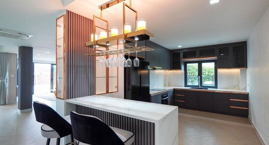 ขาย 5 ห้องนอน บ้านเดี่ยว ใน จอมเทียน, พัทยา