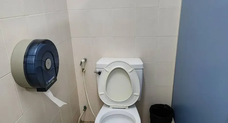 Oficina en alquiler de 1 habitaciones en Bang Khae, Bangkok
