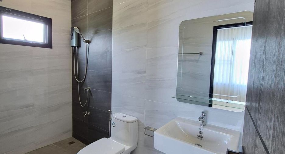 Haus zum Kauf mit 4 Zimmer in Mueang Chiang Mai, Chiang Mai