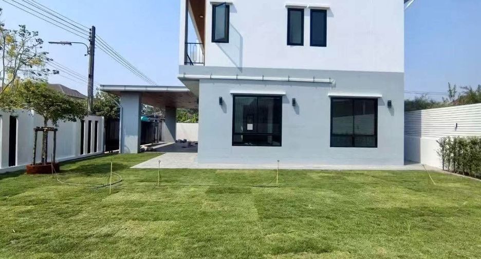 Haus zum Kauf mit 4 Zimmer in Mueang Chiang Mai, Chiang Mai