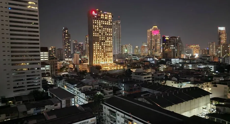 À louer 1 chambre condo à Bang Rak, Bangkok