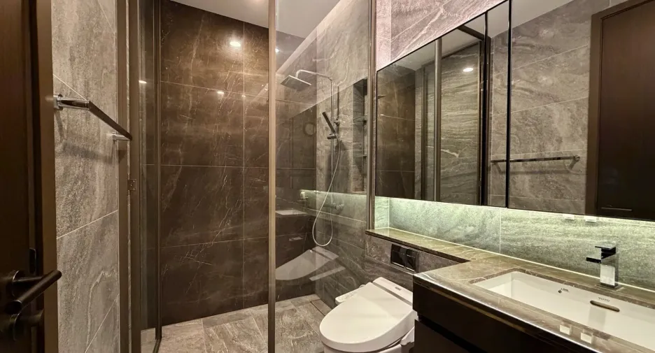 Condo en alquiler de 1 habitaciones en Khlong Toei, Bangkok