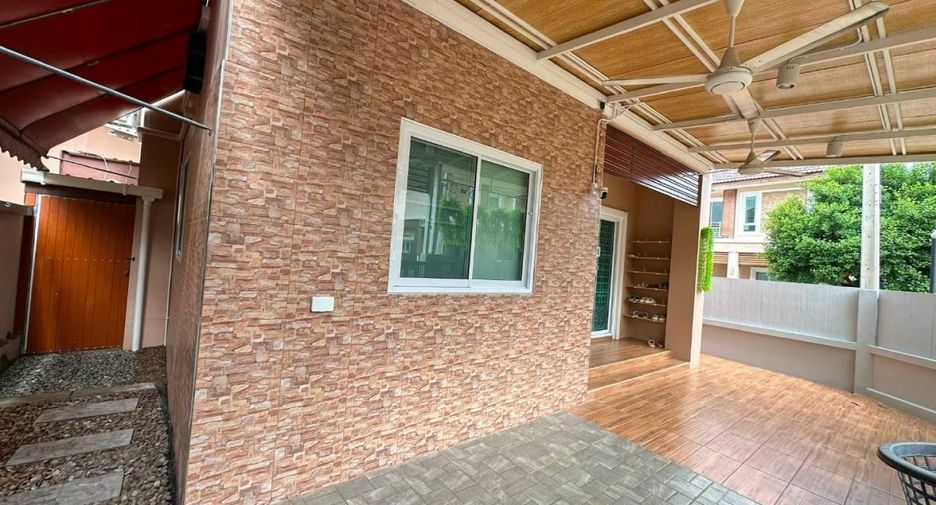 Haus zum Kauf mit 3 Zimmer in Bang Lamung, Chonburi