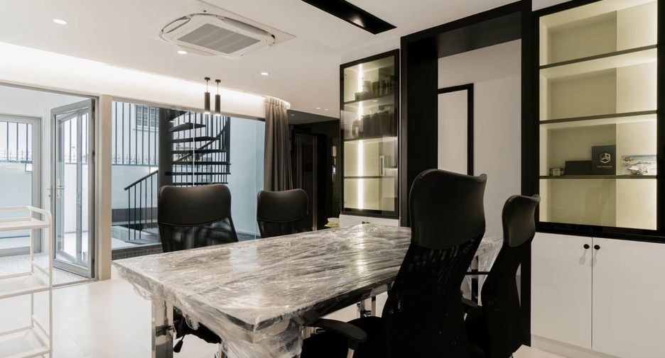 Reihenhaus zur Miete mit 3 Zimmer in Chatuchak, Bangkok