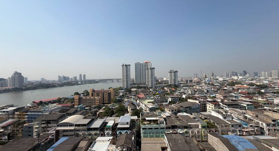 For sale 4 bedrooms condo in Bang Kho Laem, Bangkok