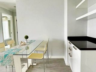 Condo en venta de 2 habitaciones en Yan Nawa, Bangkok