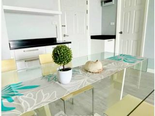 Condo en venta de 2 habitaciones en Yan Nawa, Bangkok