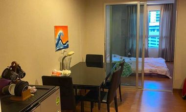 For rent 1 bed condo in Huai Khwang, Bangkok