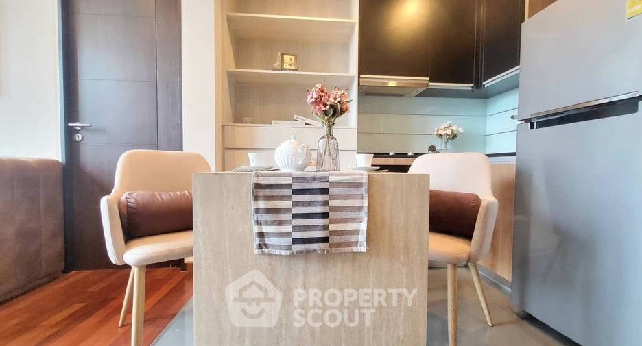 For rent 1 bed condo in Pathum Wan, Bangkok