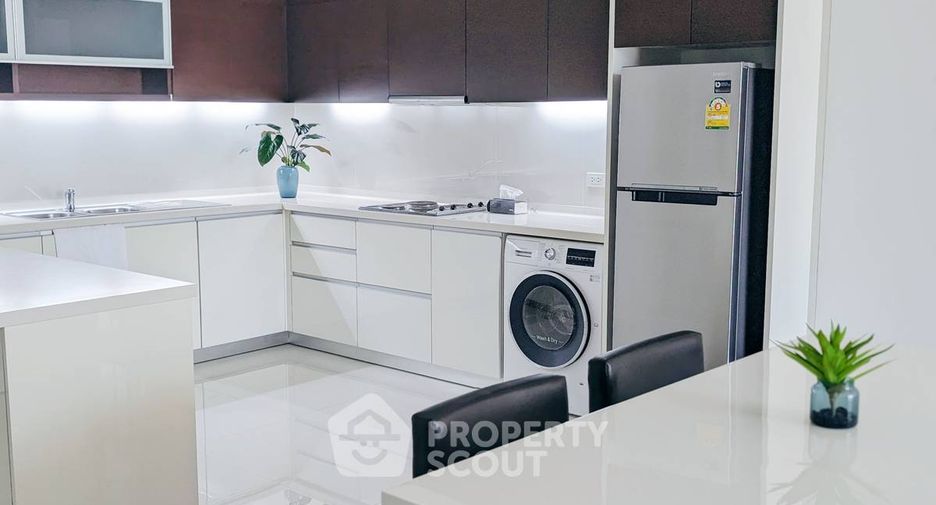 Condo en alquiler de 3 habitaciones en Sathon, Bangkok