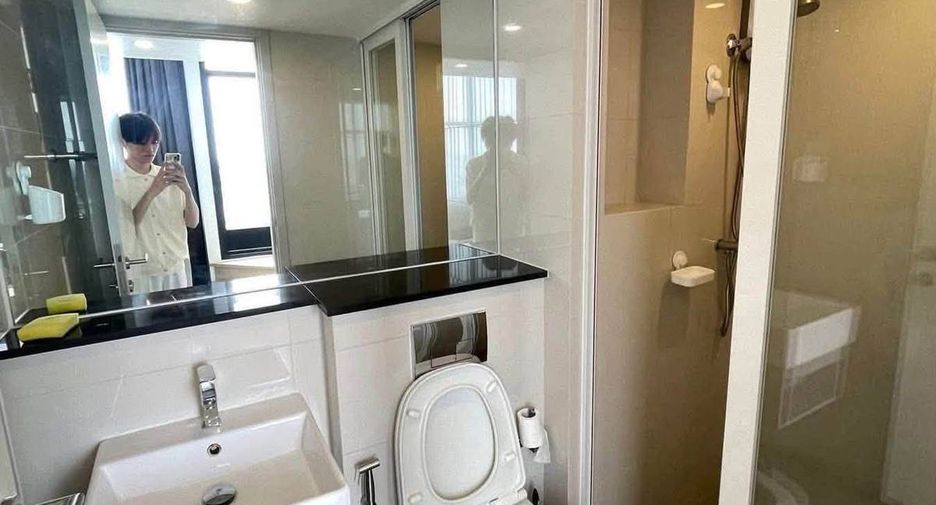 For rent 1 bed condo in Sathon, Bangkok