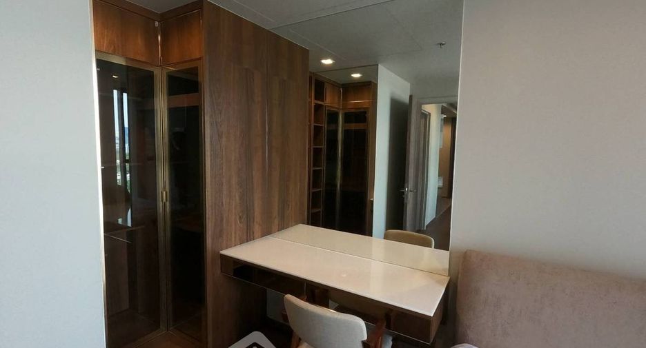 For rent 2 bedrooms condo in Khlong Toei, Bangkok