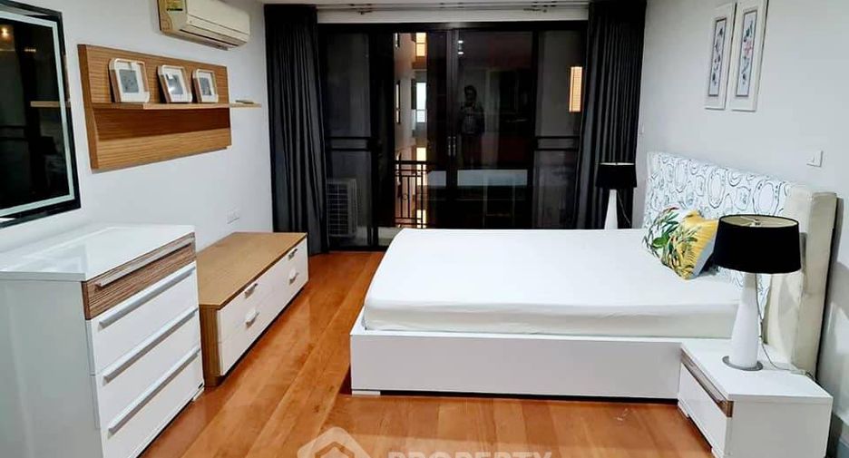 À louer 2 chambres condo à Watthana, Bangkok