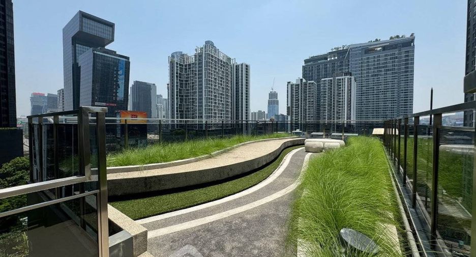 Condo en alquiler de 1 habitaciones en Huai Khwang, Bangkok