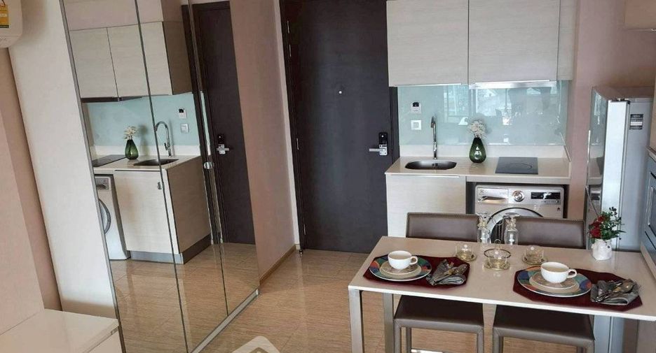 Condo en alquiler de 1 habitaciones en Watthana, Bangkok