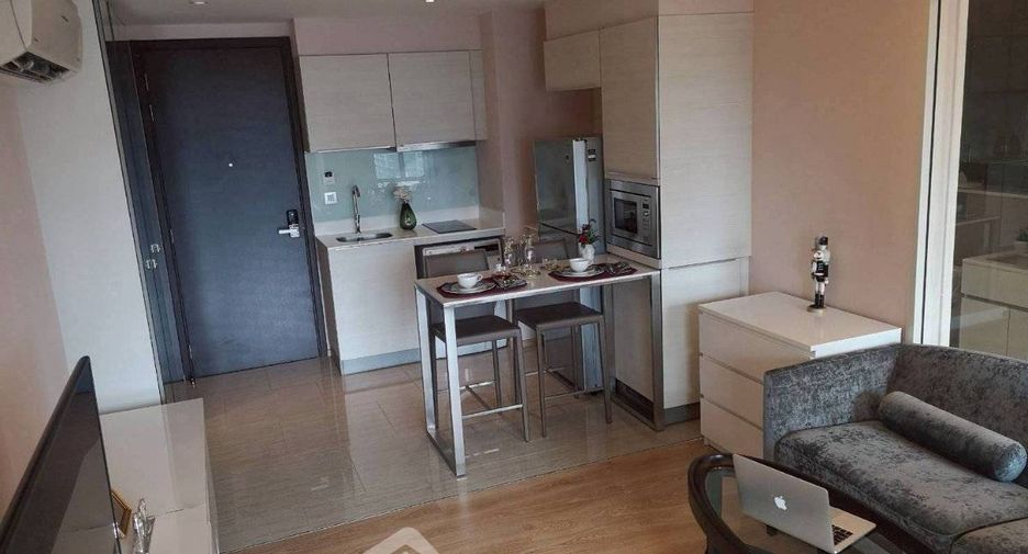 Condo en alquiler de 1 habitaciones en Watthana, Bangkok