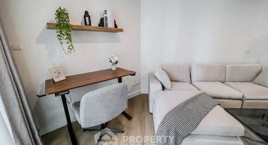 For rent 2 bedrooms condo in Huai Khwang, Bangkok