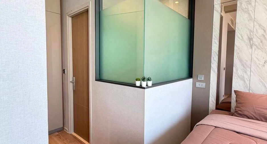 Wohnung zur Miete mit 1 Zimmer in Bang Rak, Bangkok