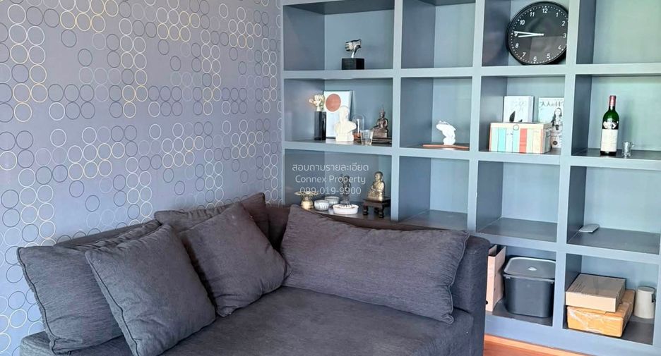 For rent 2 bedrooms condo in Yan Nawa, Bangkok