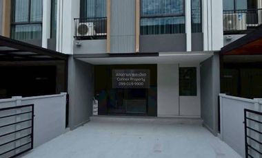 For rent 3 bedrooms townhouse in Bang Phli, Samut Prakan